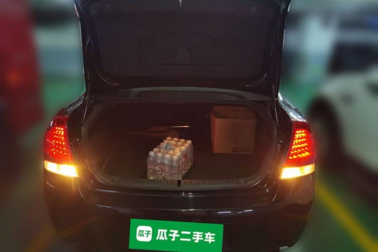 Used Buick Park Avenue 2011 Bao'ao Forum Commemorative Edition Trunk