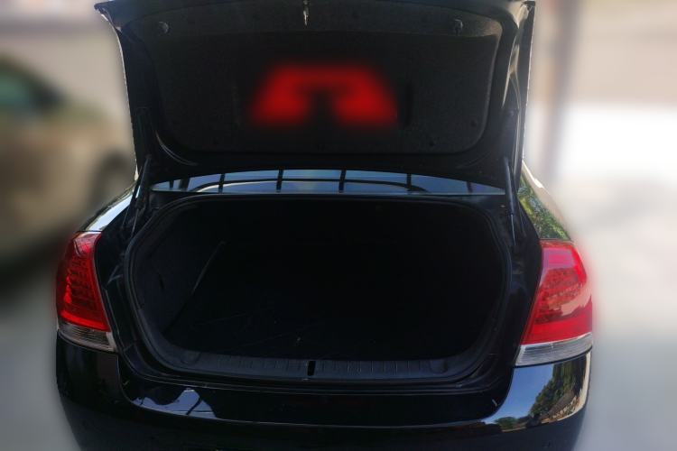 Used Buick Park Avenue 2011 Bao'ao Forum Commemorative Edition Trunk
