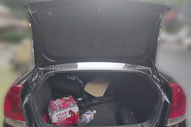 Used Buick Park Avenue 2011 Bao'ao Forum Commemorative Edition Trunk