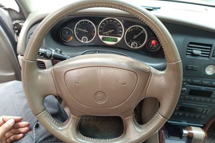 Used Buick Regal 2006 2.5L Automatic Luxury Steering Wheel