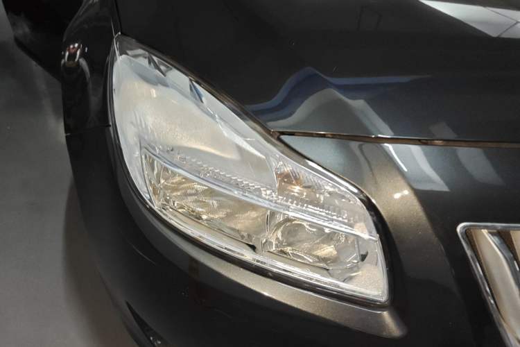 Used Buick Regal 2009 2.0L Comfort Edition Right Front Headlight