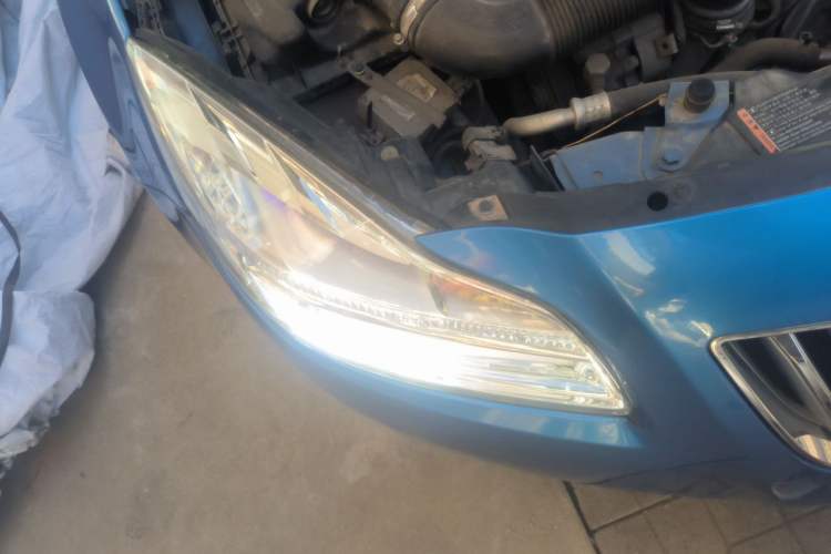 Used Buick Regal 2009 1.6T Elite Sport Edition Right Front Headlight
