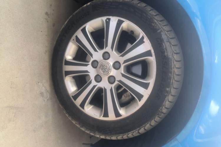 Used Buick Regal 2009 1.6T Elite Sport Edition Right Front Wheel Hub