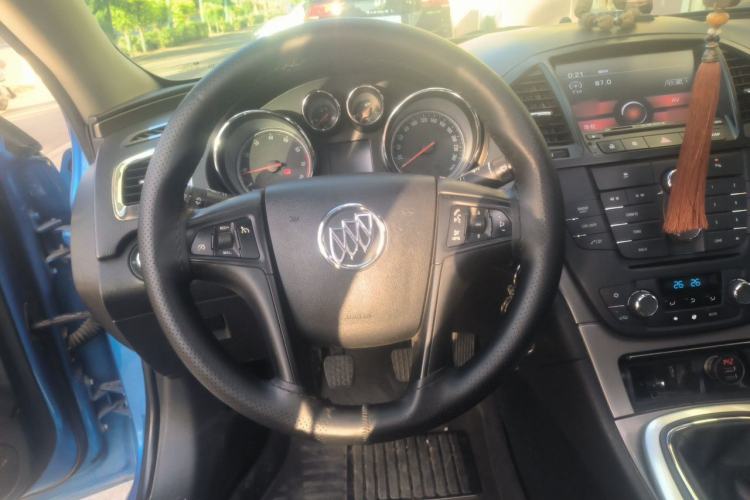 Used Buick Regal 2009 1.6T Elite Sport Edition Steering Wheel
