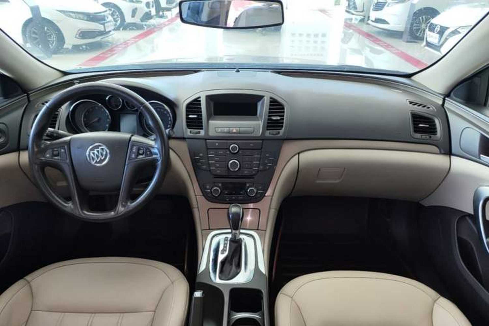 Used Buick Regal 2009 2.0L Elite Edition Center Console