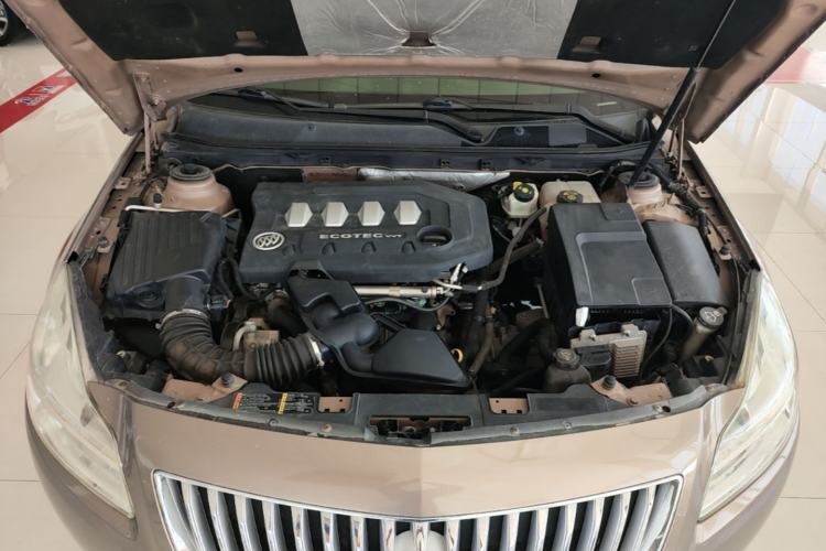 Used Buick Regal 2009 2.0L Elite Edition Engine Bay