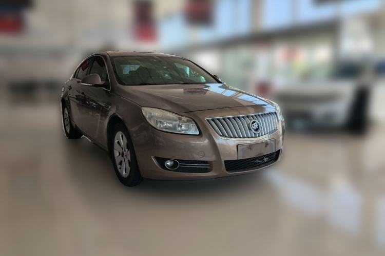 Used Buick Regal 2009 2.0L Elite Edition Front Right 45 Deg