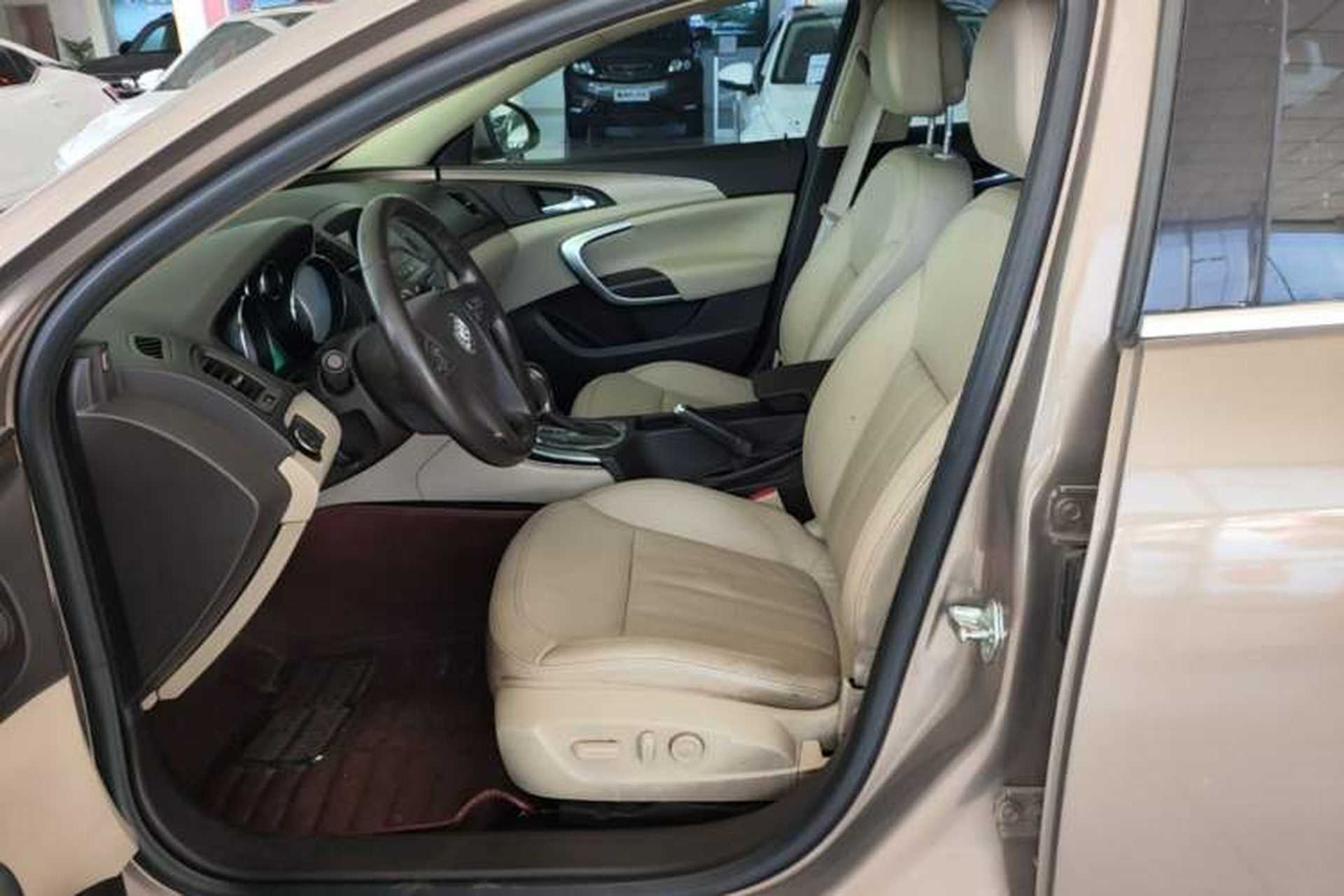 Used Buick Regal 2009 2.0L Elite Edition Left Front Seat