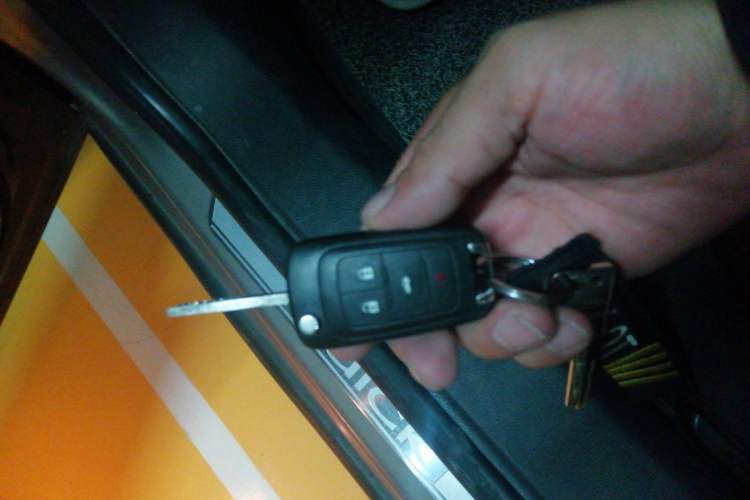 Used Buick Regal 2009 2.0T Luxury Sport Edition Vehicle Key