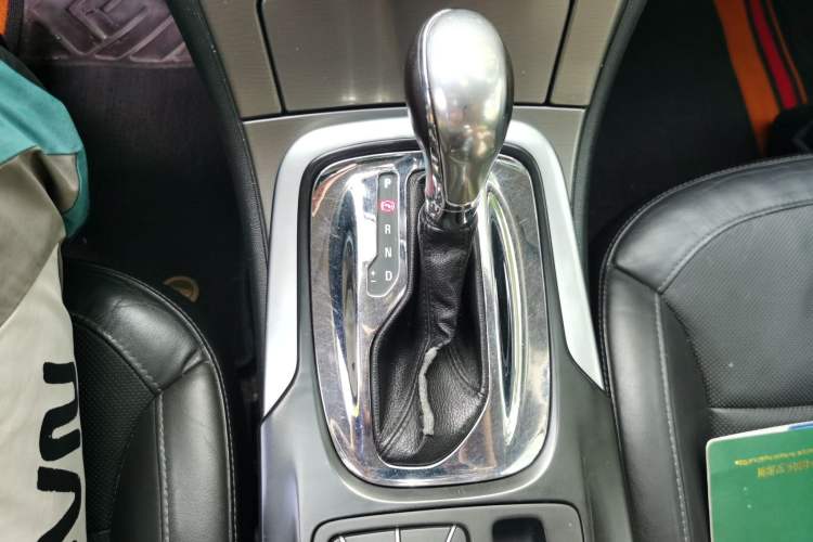 Used Buick Regal 2009 2.4L Flagship Edition Gear Lever