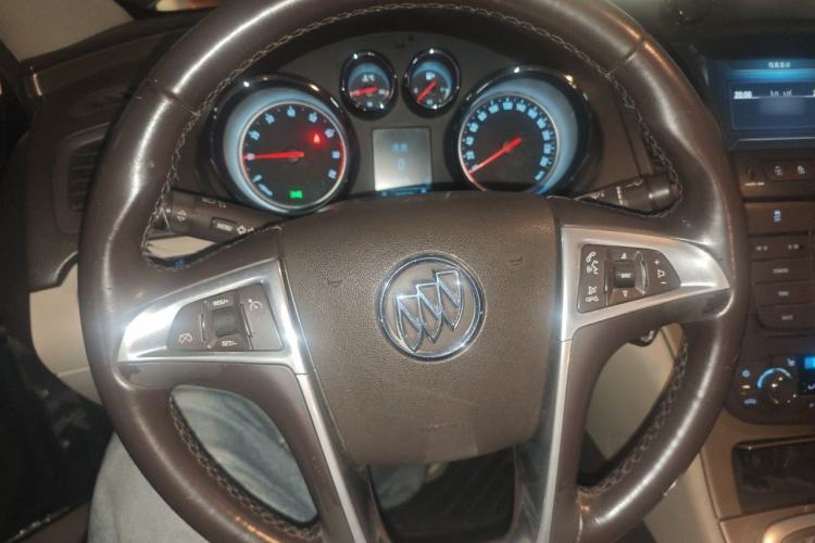 Used Buick Regal 2009 2.0L Elite Edition Steering Wheel