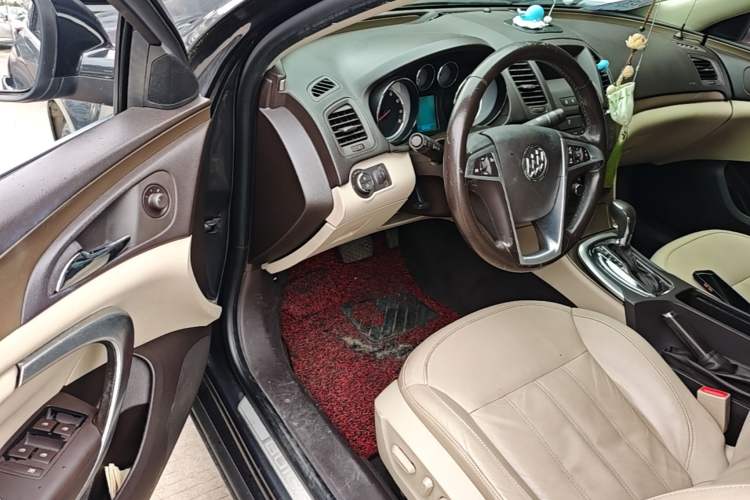 Used Buick Regal 2009 2.0L Elite Edition Driver Seat