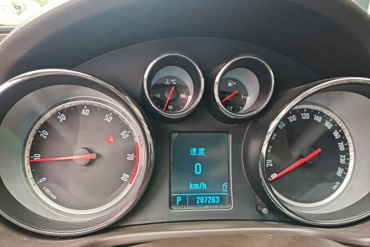 Used Buick Regal 2009 2.0L Elite Edition Instrument Cluster