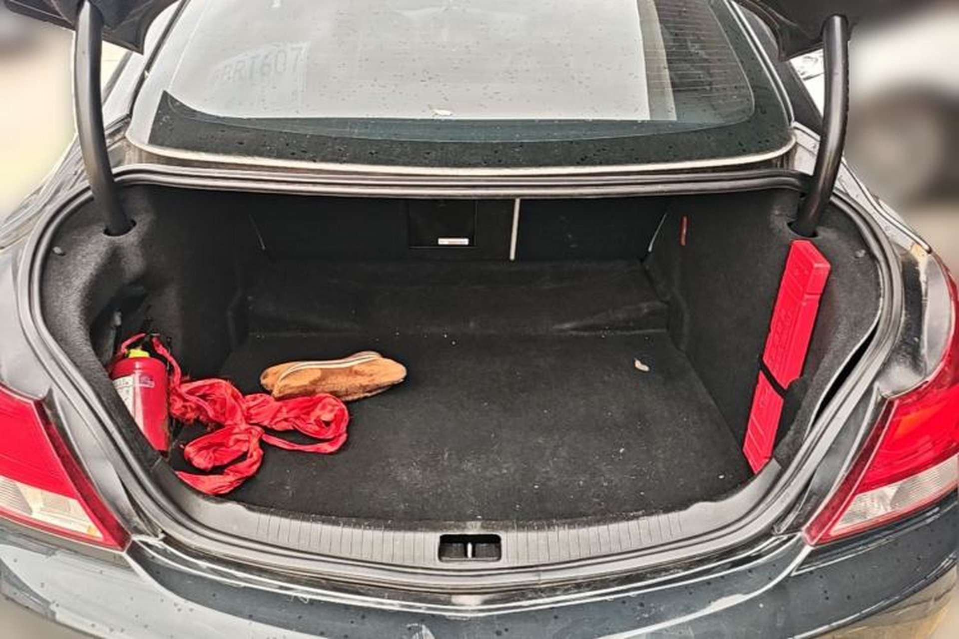 Used Buick Regal 2009 2.0L Elite Edition Trunk