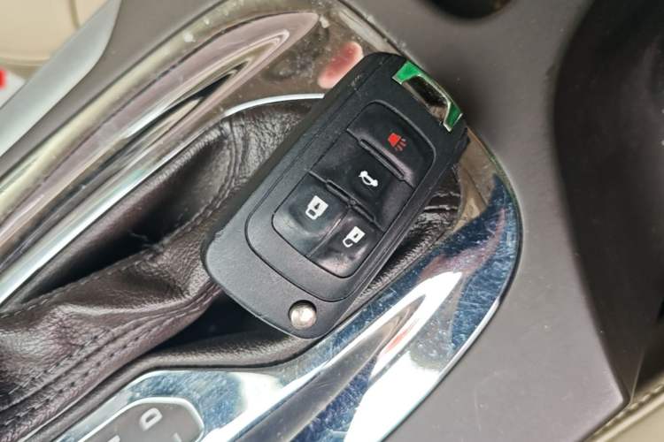 Used Buick Regal 2009 2.0L Elite Edition Vehicle Key
