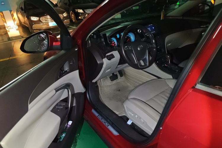 Used Buick Regal 2009 2.0L Elite Edition Driver Seat