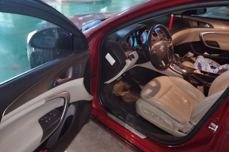 Used Buick Regal 2009 2.0L Elite Edition Driver Seat
