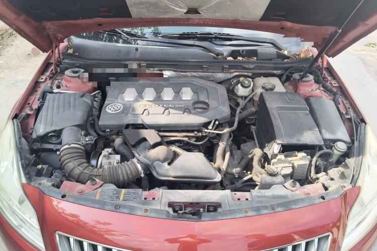 Used Buick Regal 2009 2.0L Elite Edition Engine Bay