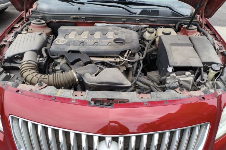 Used Buick Regal 2009 2.0L Comfort Edition Engine Bay