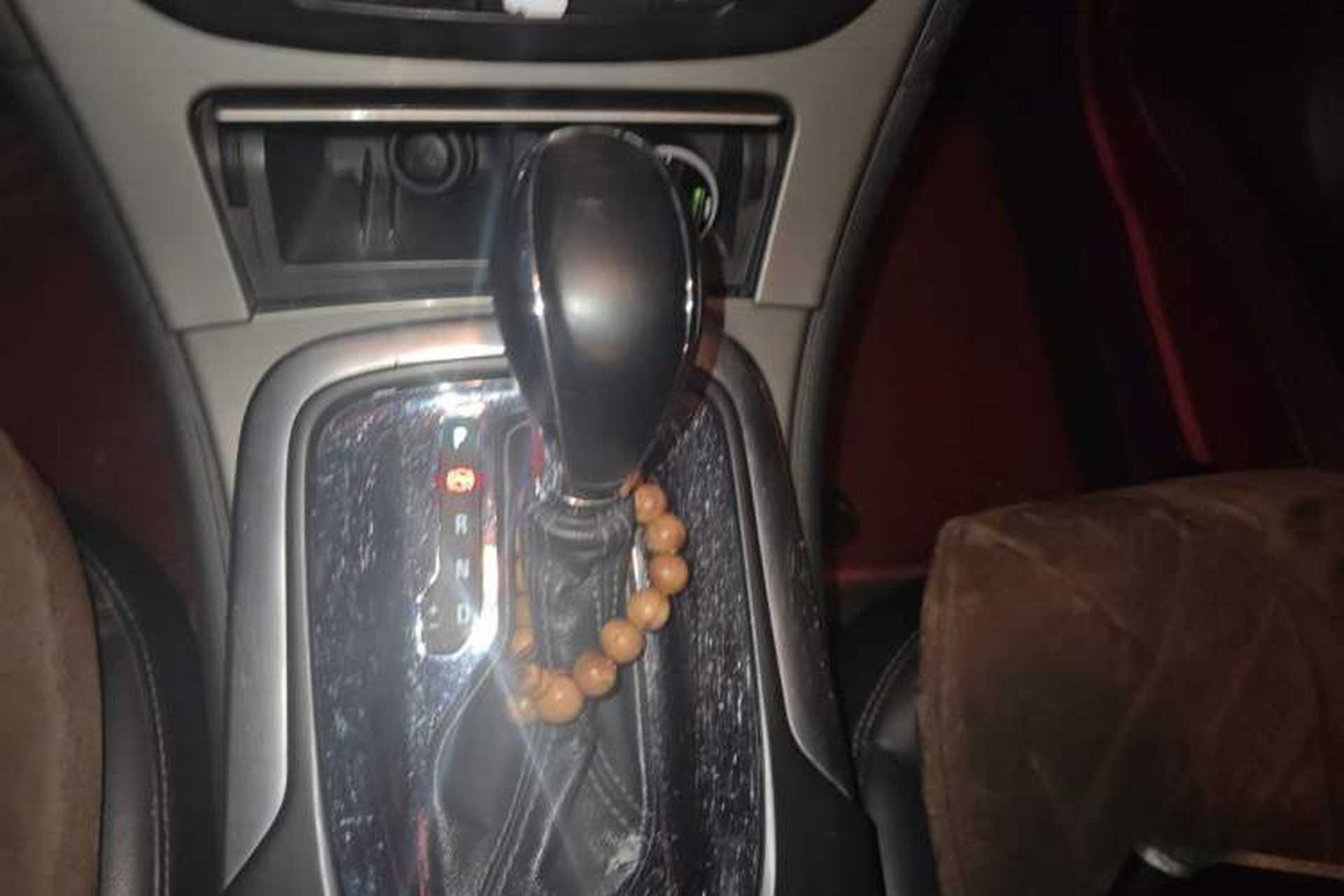 Used Buick Regal 2009 2.4L Flagship Edition Gear Lever