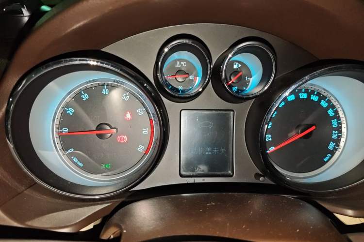 Used Buick Regal 2009 2.0L Elite Edition Instrument Cluster