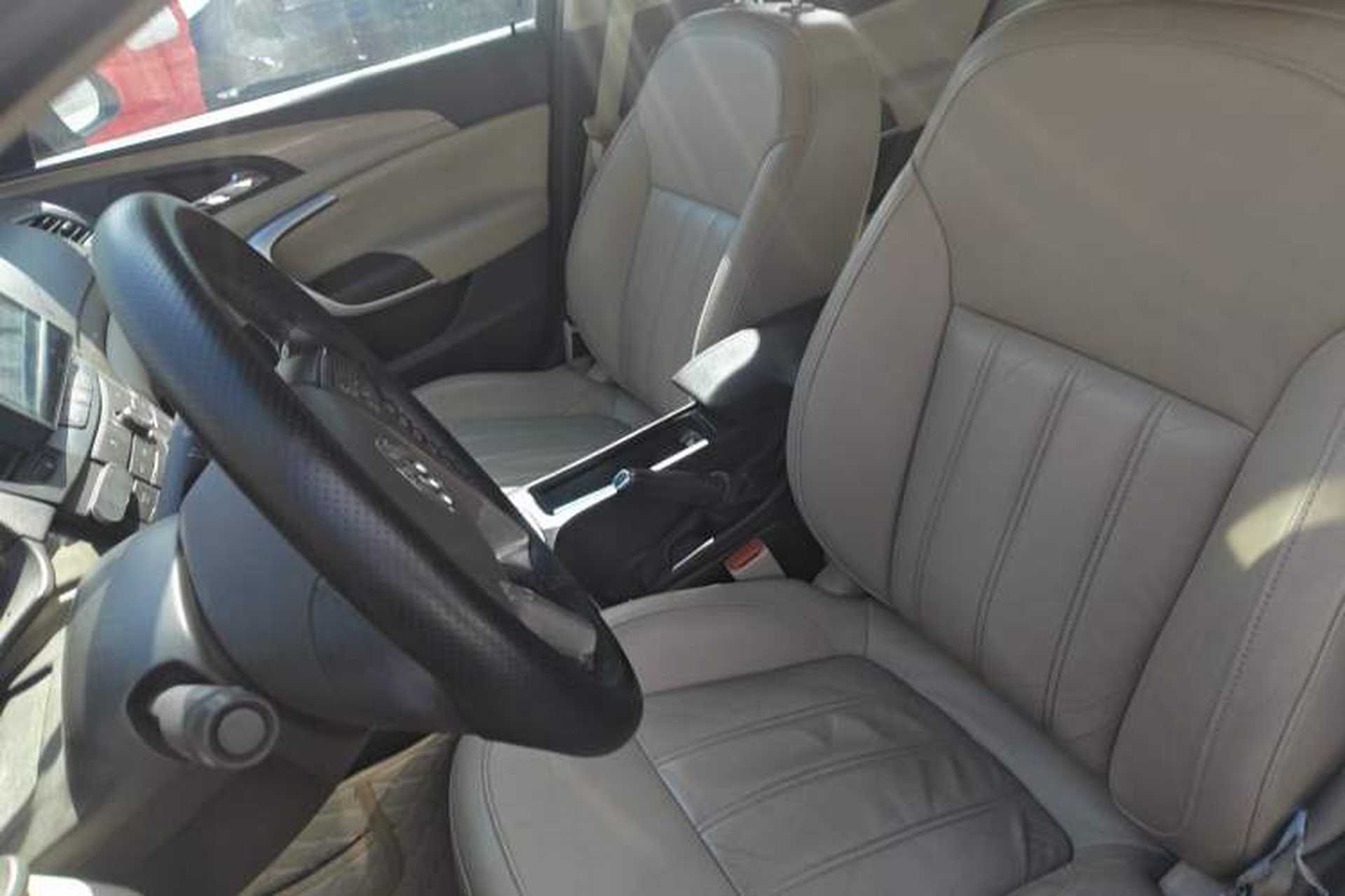 Used Buick Regal 2009 2.0L Elite Edition Left Front Seat