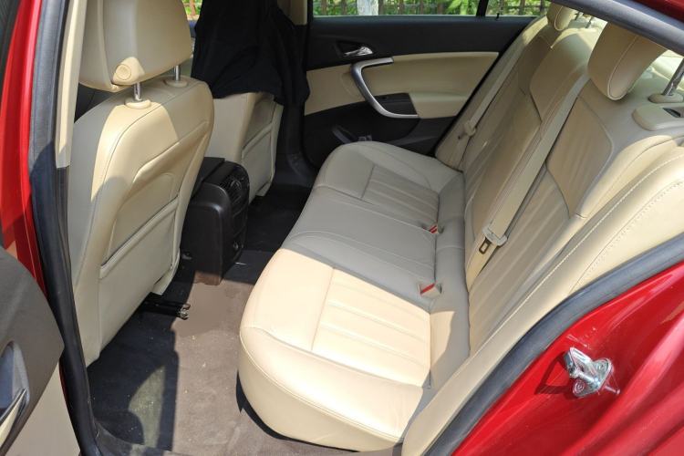 Used Buick Regal 2009 2.0L Elite Edition Left Rear Seat