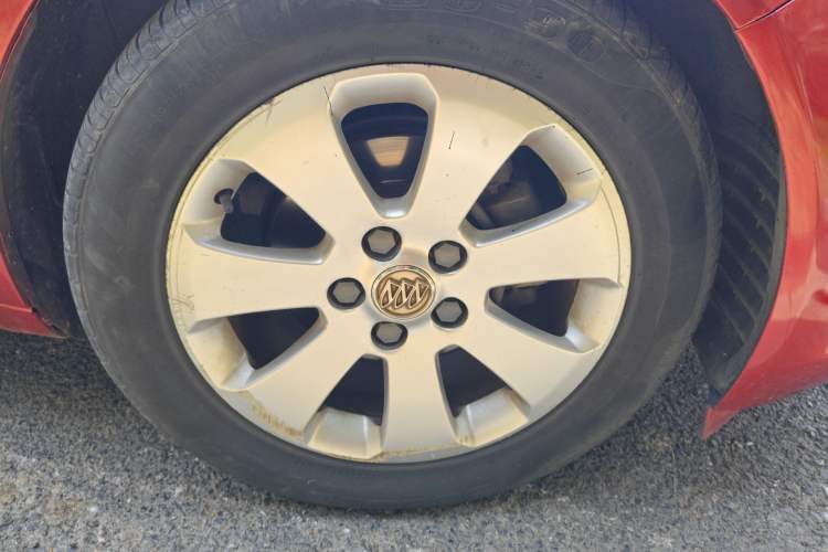 Used Buick Regal 2009 2.0L Elite Edition Right Front Wheel Hub