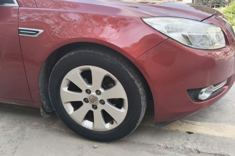 Used Buick Regal 2009 2.0L Elite Edition Right Front Wheel Hub