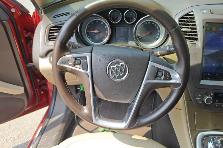Used Buick Regal 2009 2.0L Elite Edition Steering Wheel