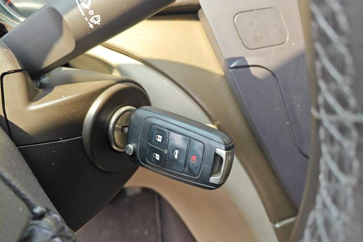 Used Buick Regal 2009 2.0L Elite Edition Vehicle Key