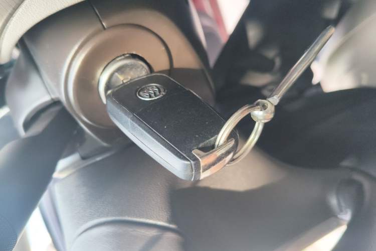 Used Buick Regal 2009 2.0L Elite Edition Vehicle Key
