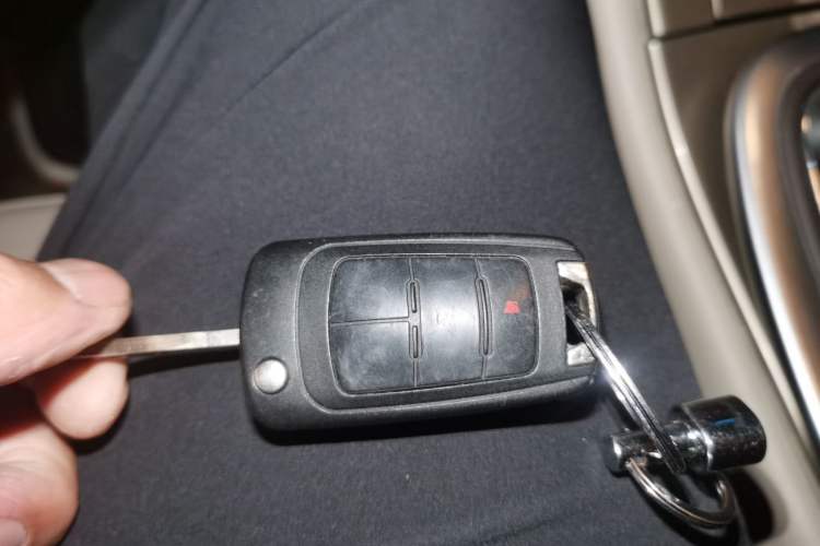 Used Buick Regal 2009 2.0L Elite Edition Vehicle Key