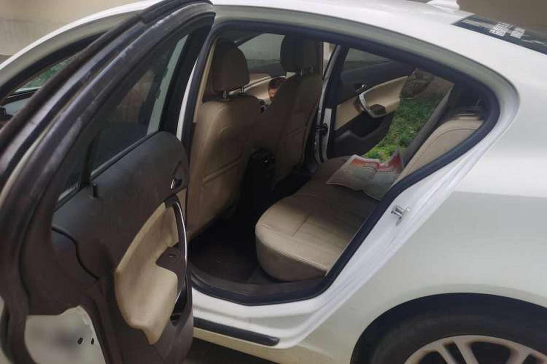 Used Buick Regal 2009 2.4L Elite Edition Left Rear Seat