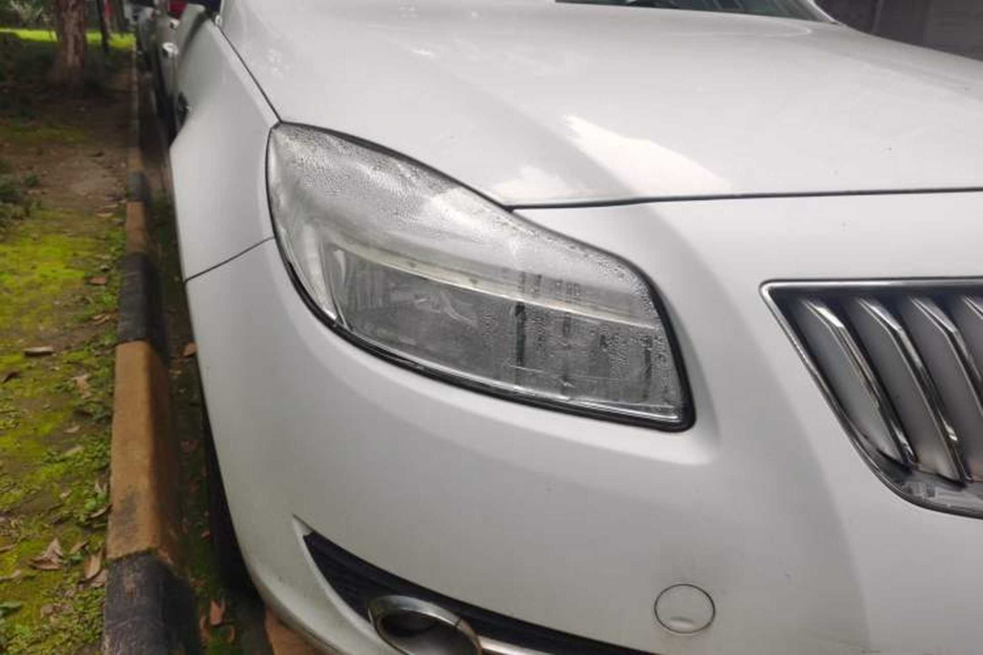 Used Buick Regal 2009 2.4L Elite Edition Right Front Headlight