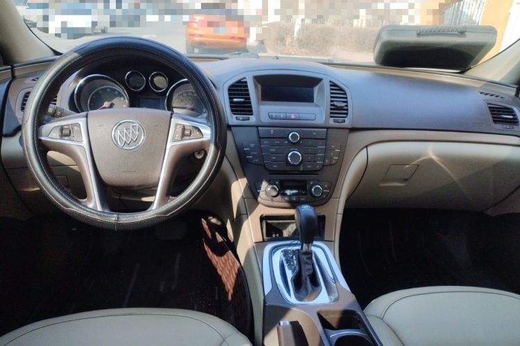 Used Buick Regal 2009 2.0L Elite Edition Center Console