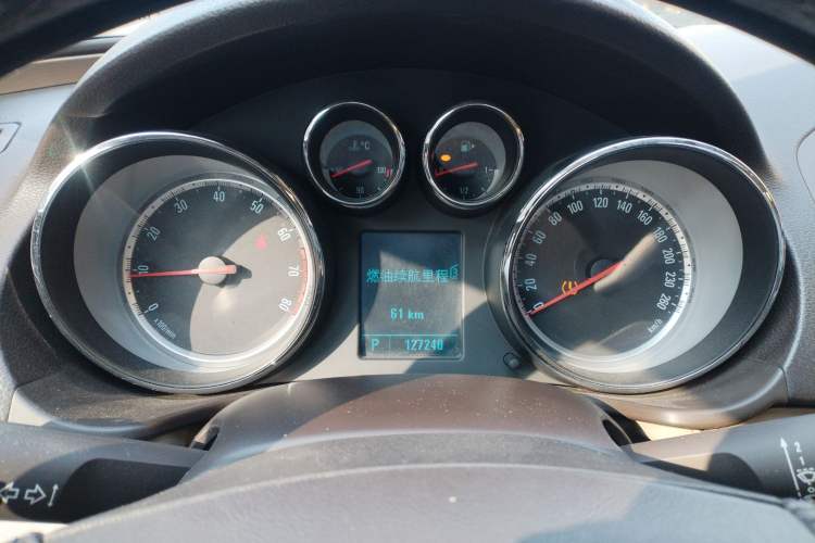 Used Buick Regal 2009 2.0L Elite Edition Instrument Cluster