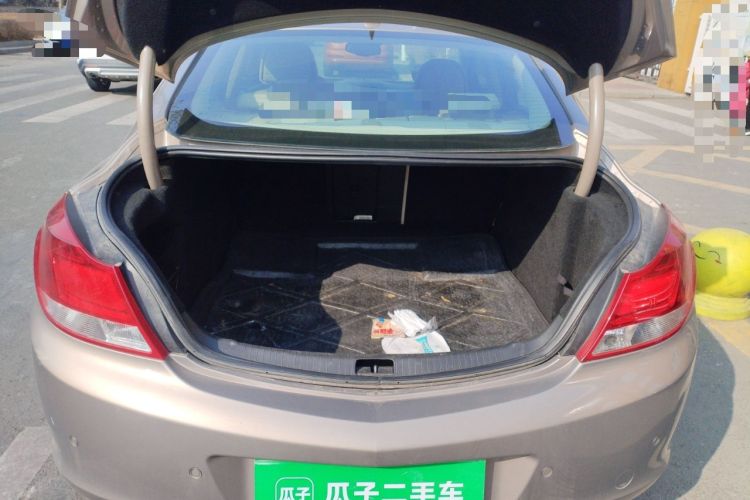 Used Buick Regal 2009 2.0L Elite Edition Trunk