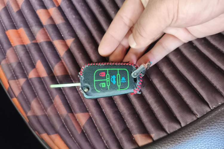 Used Buick Regal 2009 2.0L Elite Edition Vehicle Key