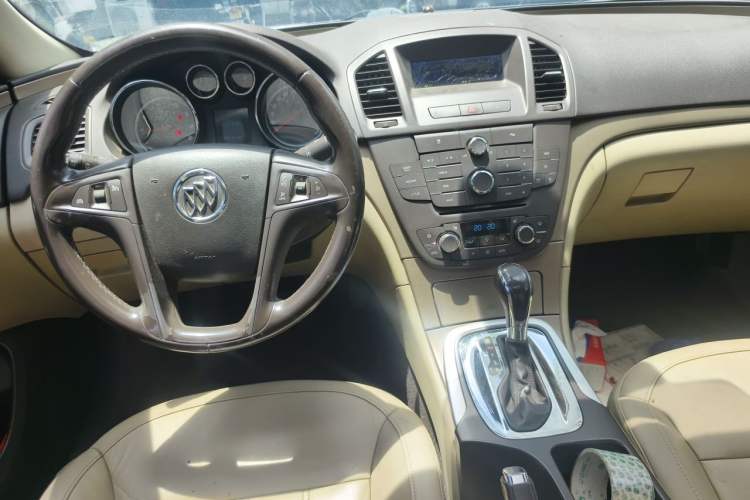 Used Buick Regal 2010 2.0L Expo Edition Center Console