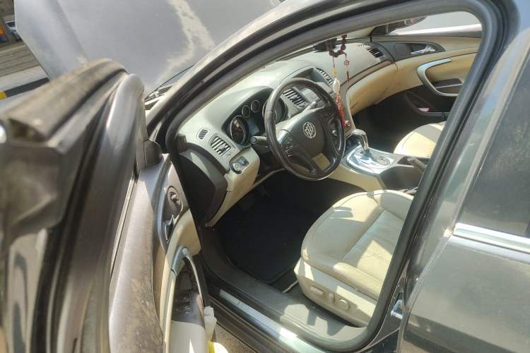 Used Buick Regal 2010 2.0L Expo Edition Driver Seat