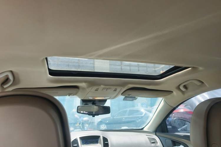 Used Buick Regal 2010 2.0L Expo Edition Headliner