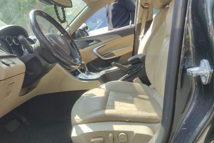 Used Buick Regal 2010 2.0L Expo Edition Left Front Seat