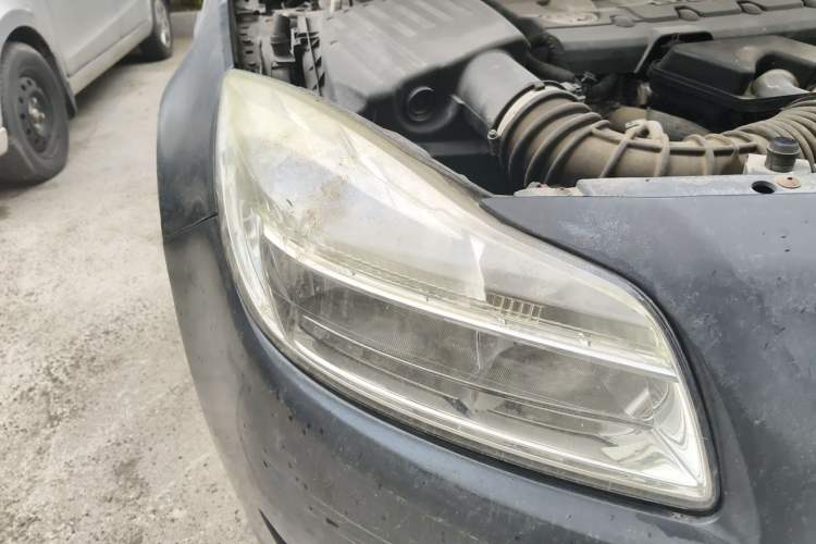 Used Buick Regal 2010 2.0L Expo Edition Right Front Headlight