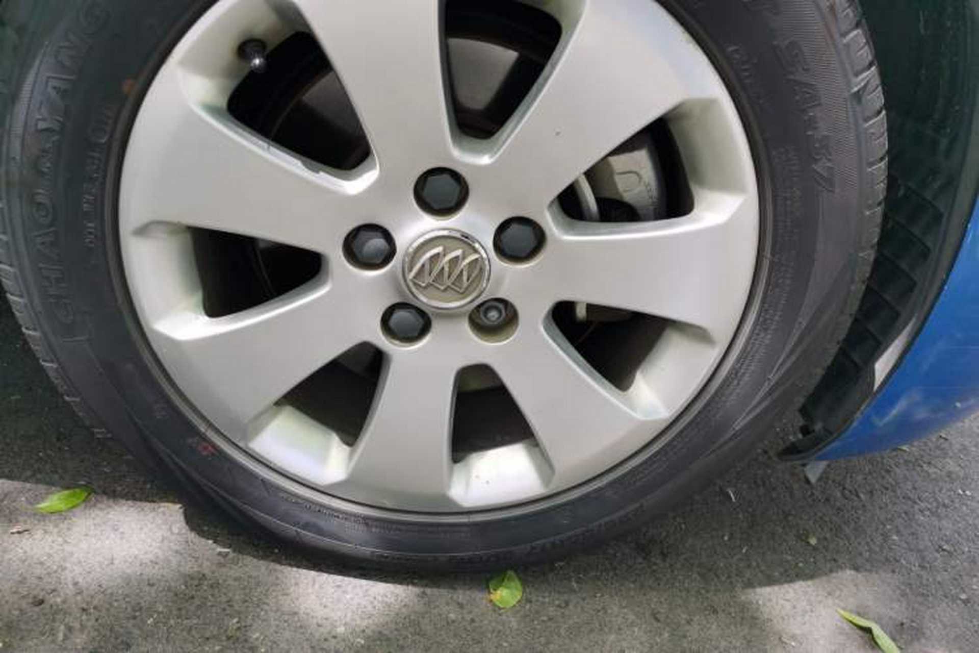 Used Buick Regal 2010 1.6T Elite Sport Edition Right Front Wheel Hub
