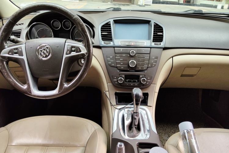 Used Buick Regal 2010 2.0L Expo Edition Center Console