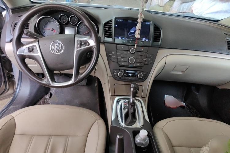 Used Buick Regal 2010 2.0L Expo Edition Center Console