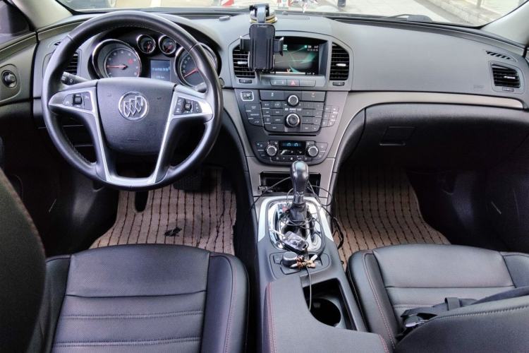 Used Buick Regal 2010 2.0T Flagship Sport Edition Center Console