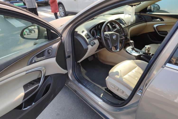 Used Buick Regal 2010 2.0L Expo Edition Driver Seat