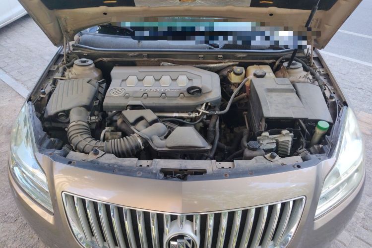Used Buick Regal 2010 2.0L Expo Edition Engine Bay